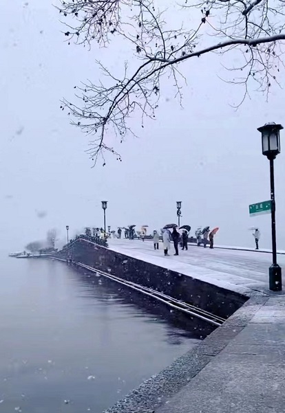 西湖雪景1.jpg